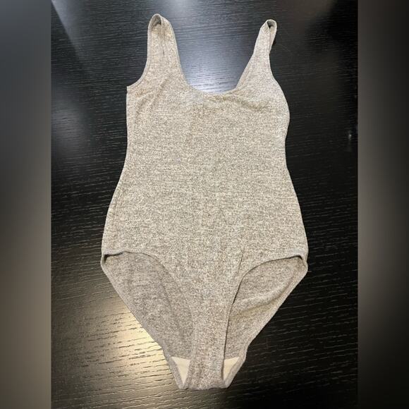 Aritzia Wilfred Free Grey Fully Bottom Bodysuit size XS - Picture 1 of 4